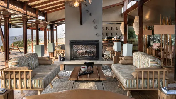 Rhino Ridge Safari Lodge_Lounge